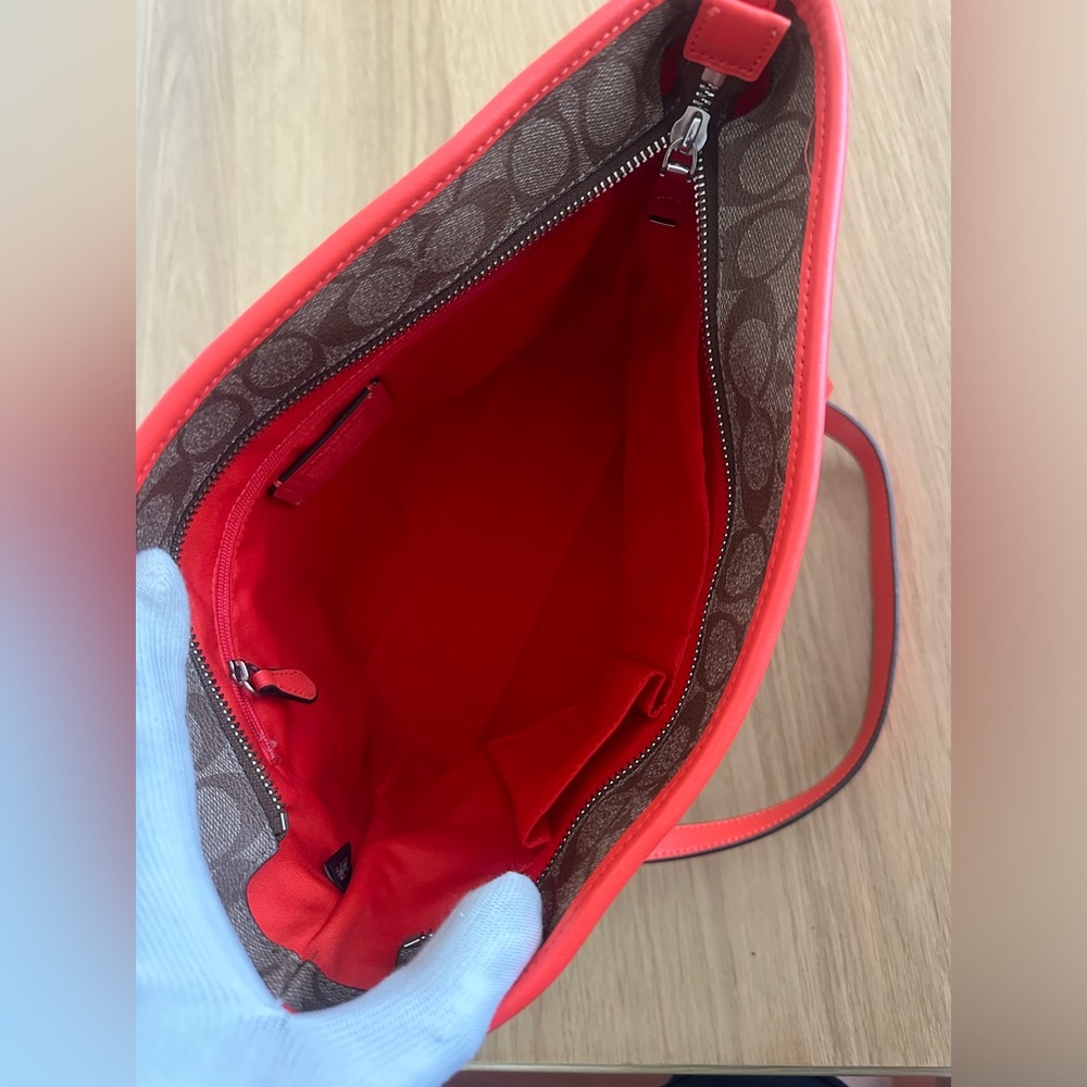 Coach zippy tote bag - Picture 9 of 12